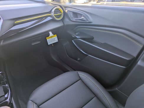 New 2026 Chevrolet Trax ACTIV w/ Driver Confidence Package image 11