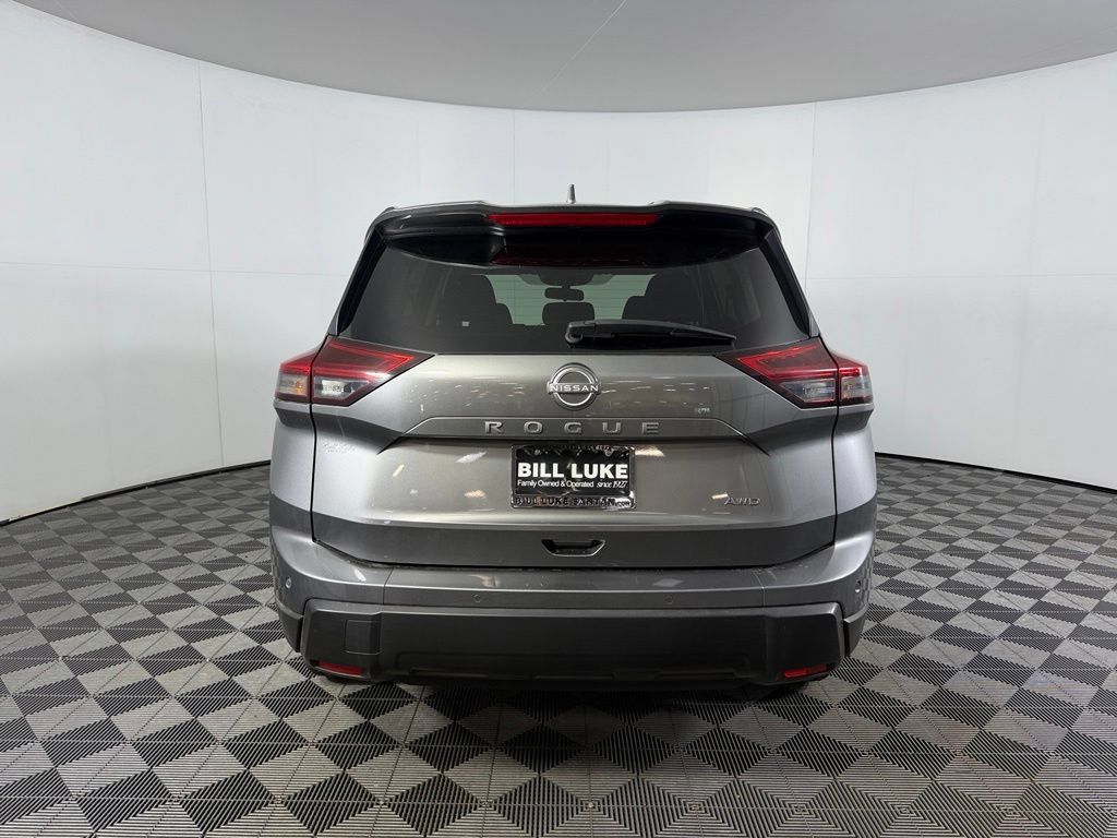 Used 2025 Nissan Rogue SV AWD/4WD image 5