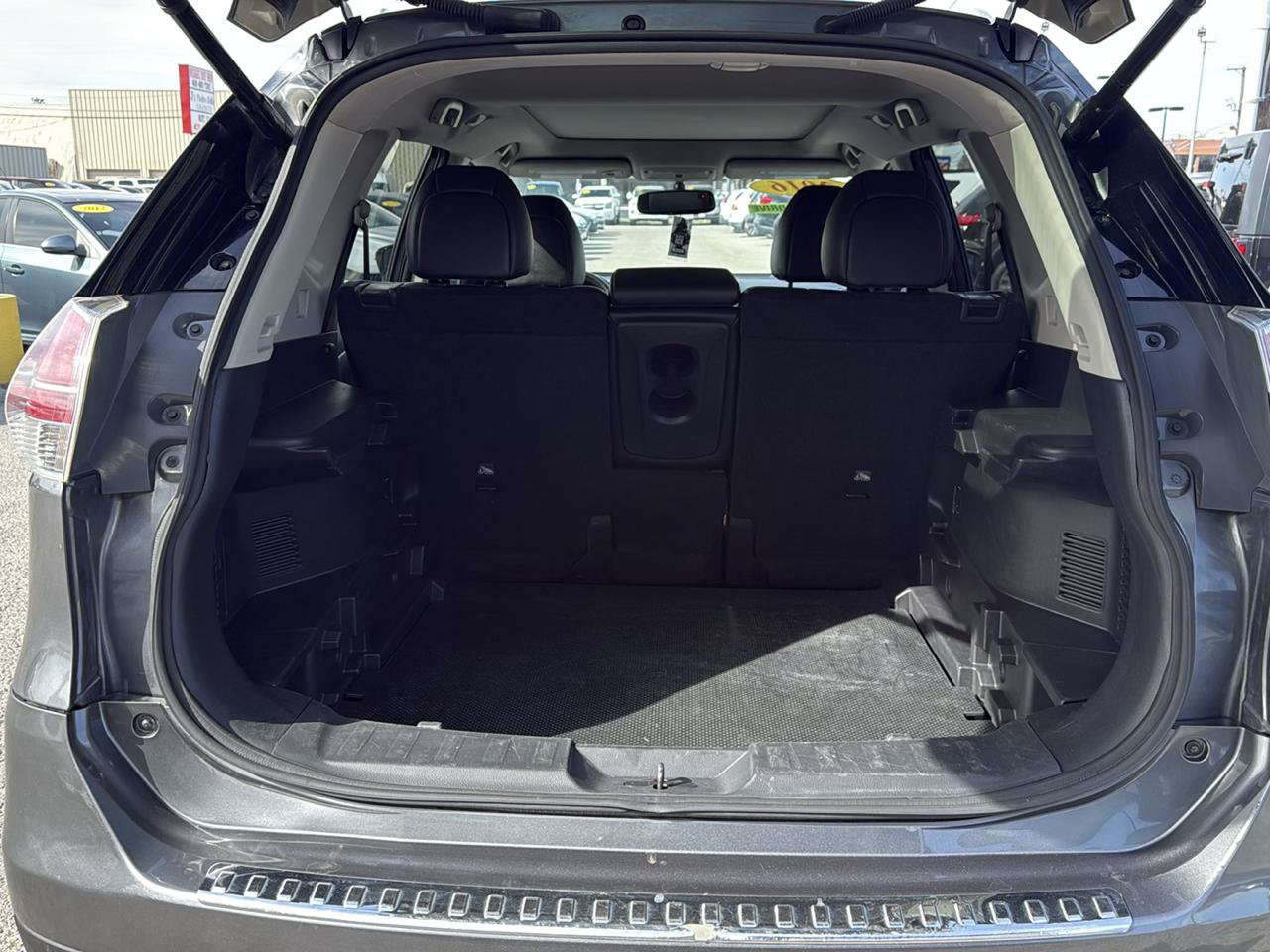 Used 2016 Nissan Rogue SL w/ SL Premium Package AWD/4WD image 12