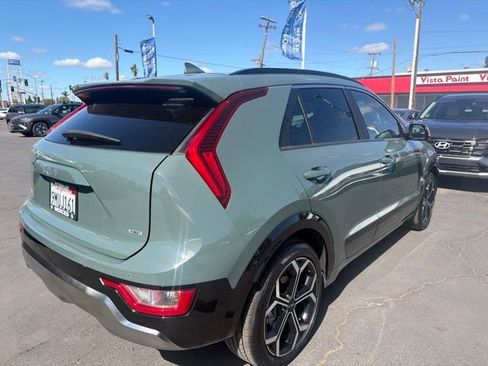 Used 2024 Kia Niro EX Touring FWD image 5