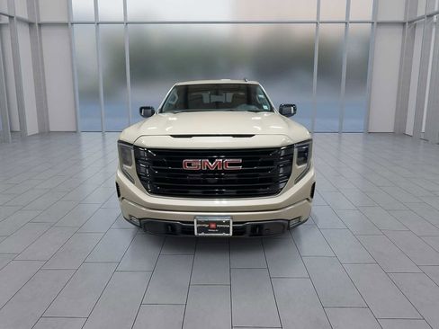 Used 2022 GMC Sierra 1500 Elevation w/ Preferred Package image 3