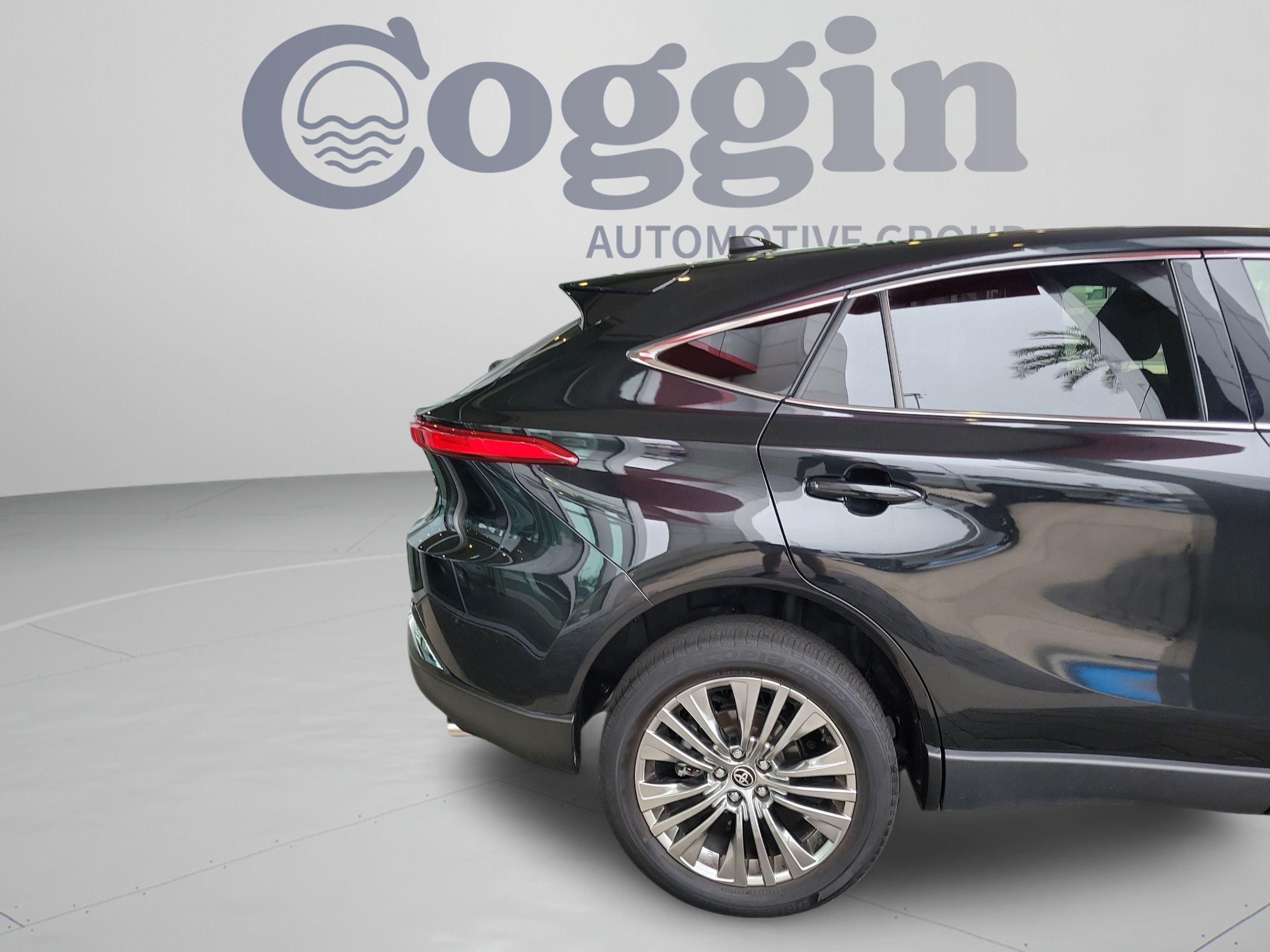 Used 2022 Toyota Venza Limited w/ Advanced Technology Package AWD/4WD image 29