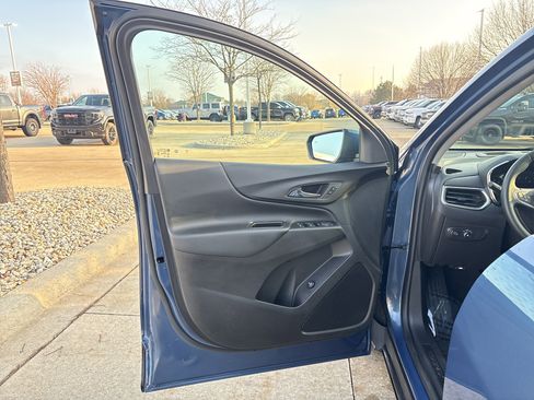 Used 2024 Chevrolet Equinox LT w/ LPO, Floor Liner Package image 10