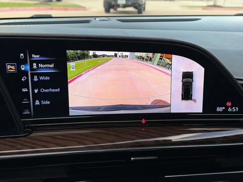 Used 2023 Cadillac Escalade Sport Platinum w/ LPO, ONYX Package AWD/4WD image 27