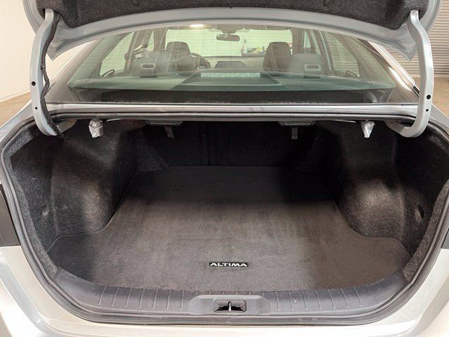 Used 2024 Nissan Altima 2.5 S FWD image 14