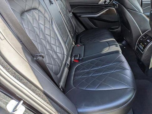 Used 2023 BMW X5 xDrive40i w/ Climate Comfort Package image 21