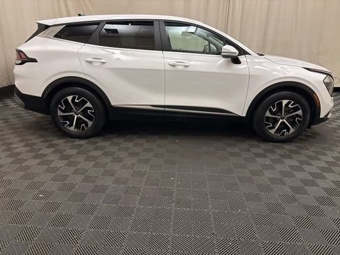 Certified 2023 Kia Sportage EX image 4