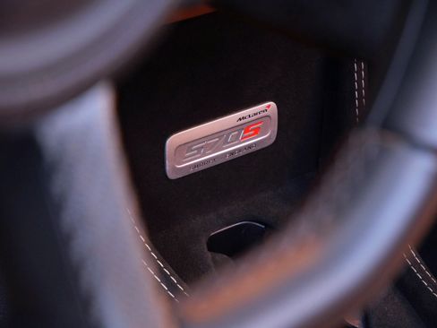 Used 2019 McLaren 570S Spider image 20