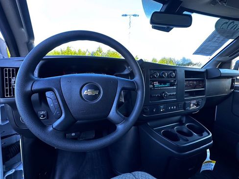 Used 2025 Chevrolet Express 2500 Extended w/ Communications Package image 2
