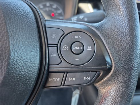 Used 2024 Toyota Corolla LE FWD image 27