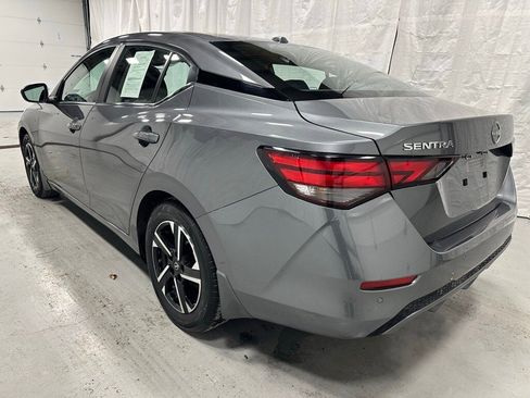 Used 2025 Nissan Sentra SV image 5
