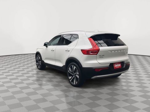 Used 2023 Volvo XC40 B5 Ultimate w/ Protection Package Premier AWD/4WD image 38
