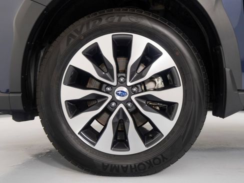 Used 2025 Subaru Outback Touring XT AWD/4WD image 13