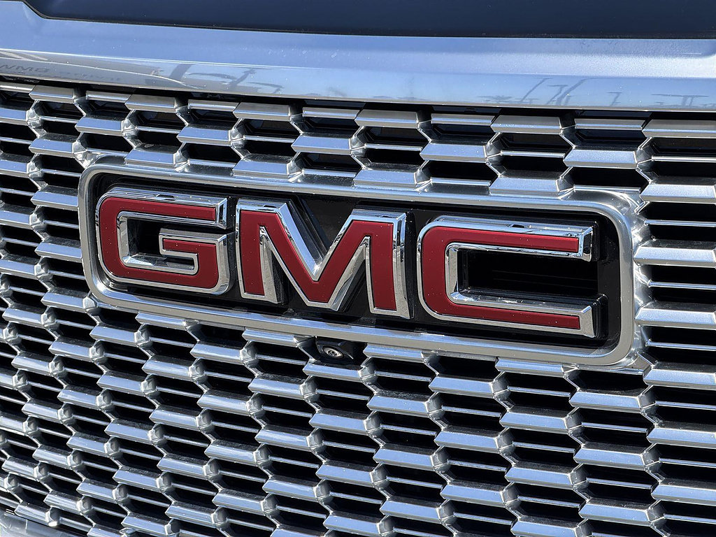 Used 2024 GMC Yukon Denali AWD/4WD image 30
