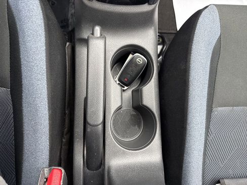 Used 2025 Nissan Versa SV image 18