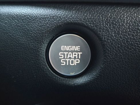 New 2026 Kia Sorento S w/ S Panoramic Sunroof Package image 18