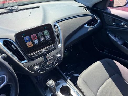 Used 2016 Chevrolet Malibu LT FWD image 22