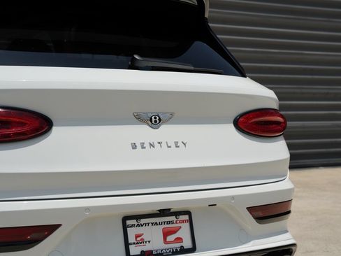 Used 2022 Bentley Bentayga Speed AWD/4WD image 15