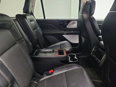 Used 2020 Lincoln Aviator Reserve w/ Equipment Group 202A image 21