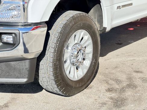 Used 2022 Ford F250 XLT w/ XLT Value Package image 6