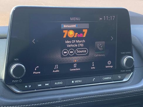 Used 2022 Nissan Rogue SV image 15