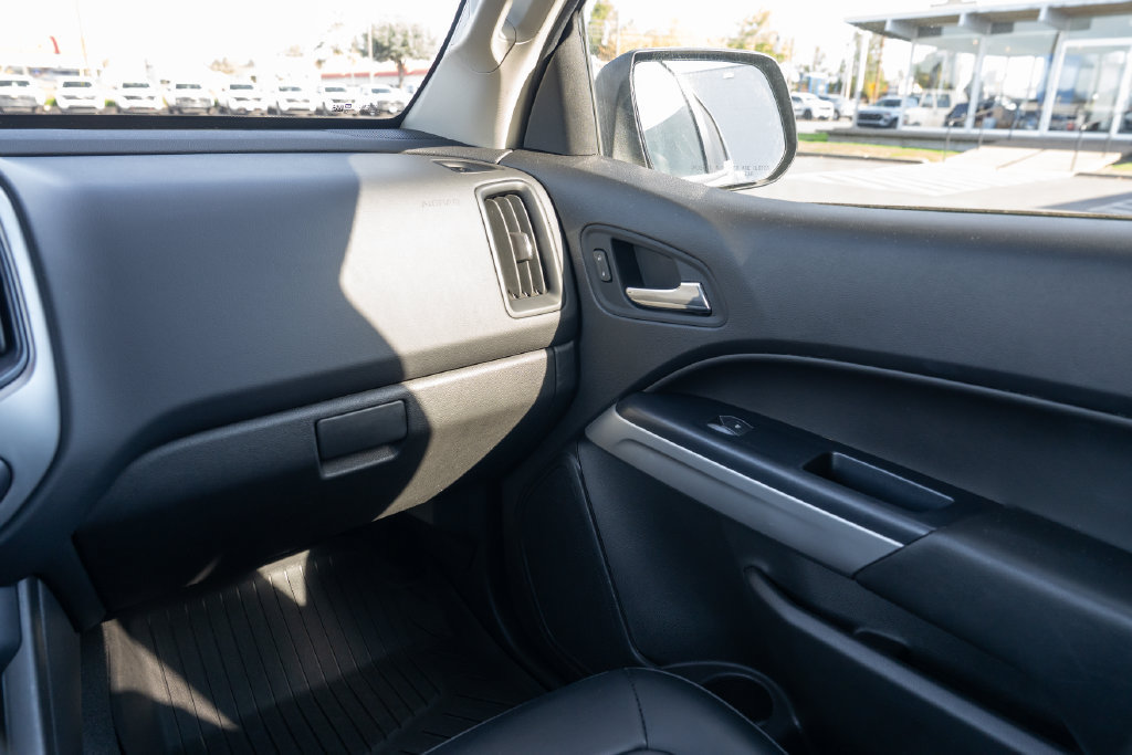 Used 2021 Chevrolet Colorado LT w/ Safety Package AWD/4WD image 10
