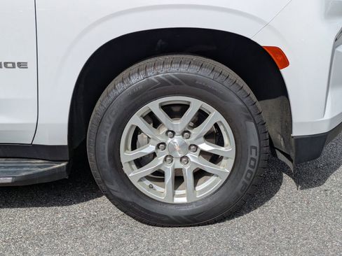 Used 2024 Chevrolet Tahoe LT RWD image 11