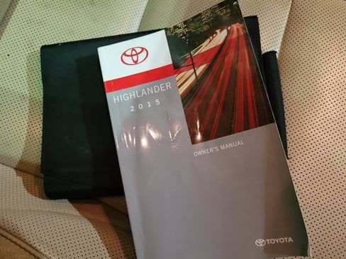 Used 2015 Toyota Highlander Limited image 70