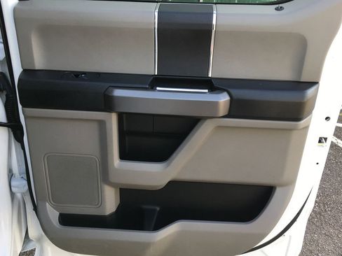 Used 2018 Ford F150 XLT w/ Trailer Tow Package AWD/4WD image 29