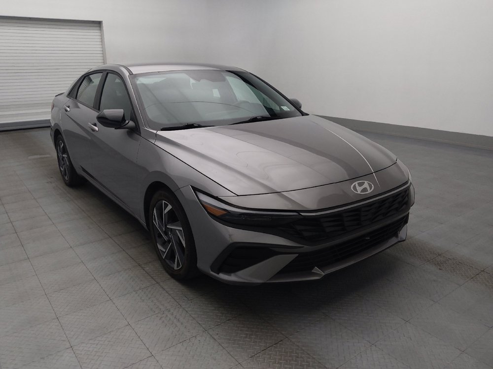 Used 2025 Hyundai Elantra Sport FWD image 13