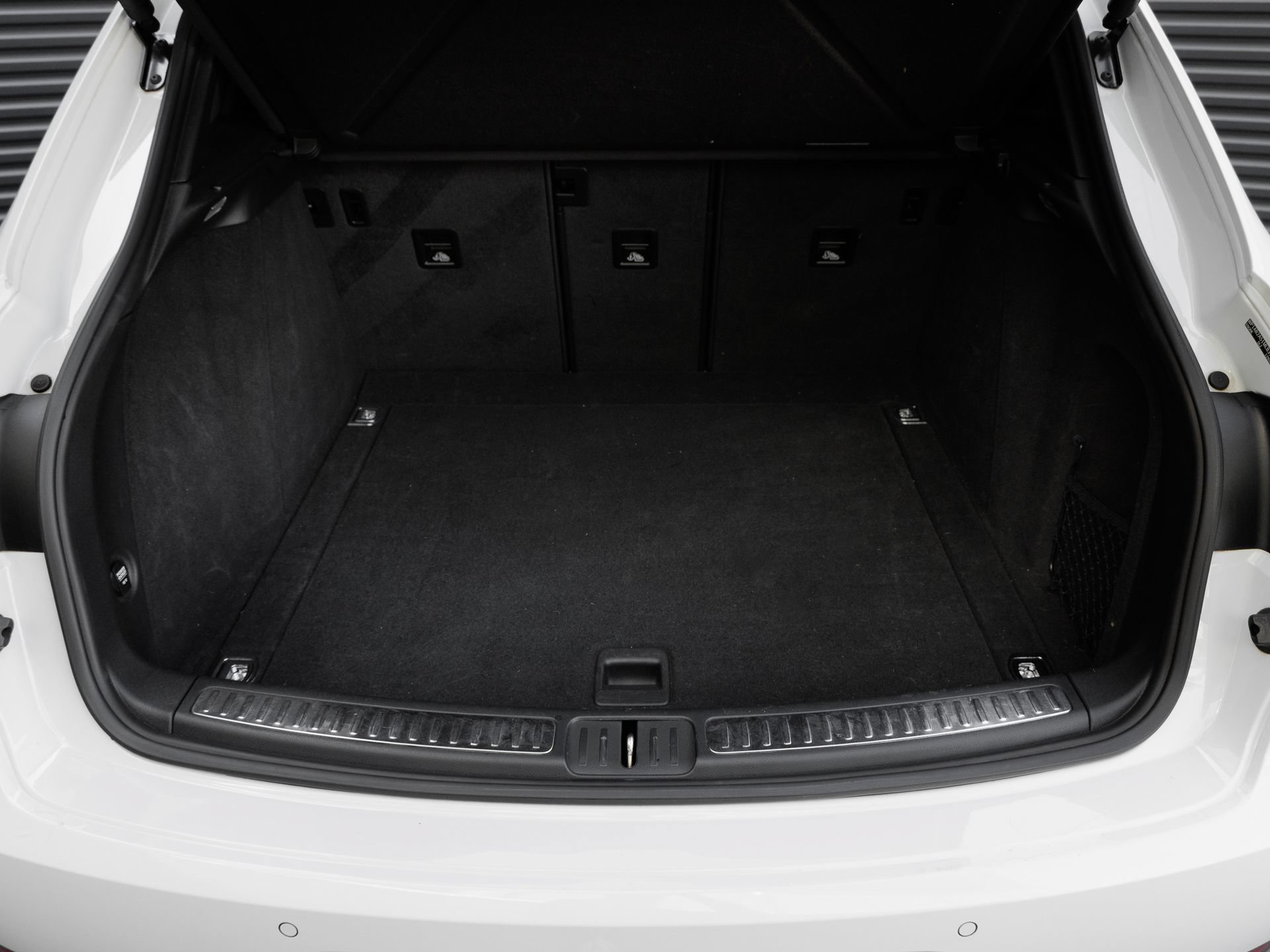Certified 2021 Porsche Macan S AWD/4WD image 25