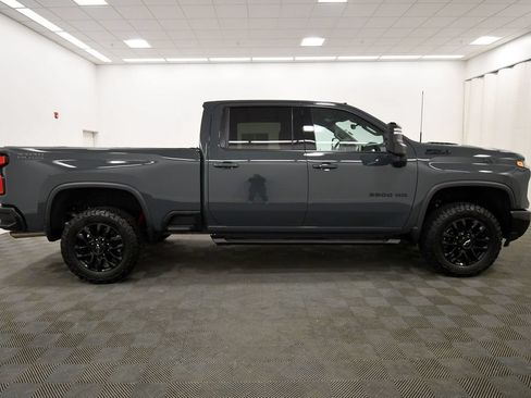 Used 2025 Chevrolet Silverado 3500 LTZ w/ Trail Boss Package AWD/4WD image 9