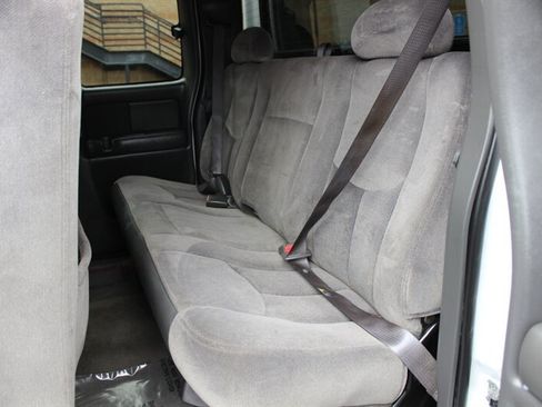 Used 2003 GMC Sierra 2500 SLE w/ Skid Plate Package AWD/4WD image 11