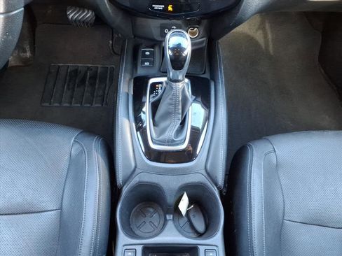 Used 2020 Nissan Rogue SL image 17