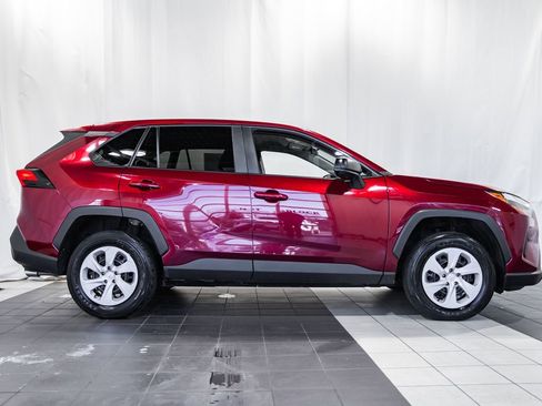 Used 2024 Toyota RAV4 LE image 3