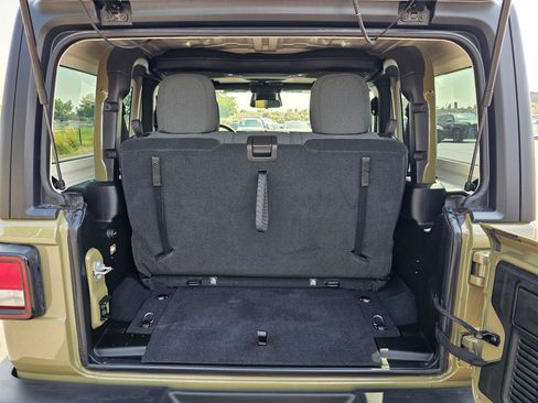 Used 2025 Jeep Wrangler Sport AWD/4WD image 14