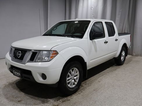 Used 2017 Nissan Frontier SV image 7