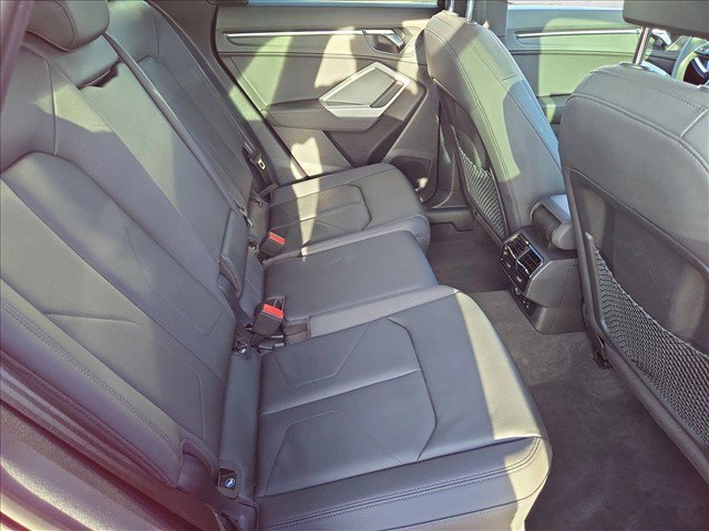 Used 2022 Audi Q3 2.0T Premium w/ Convenience Package AWD/4WD image 19
