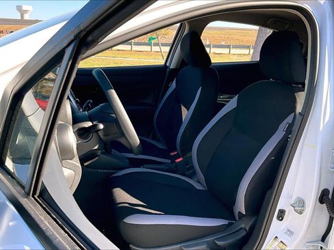 New 2025 Nissan Versa S image 9