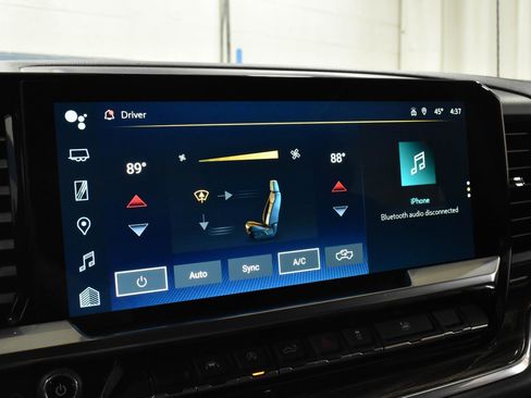 Used 2023 Chevrolet Silverado 1500 LT image 16