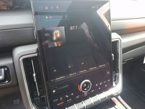 New 2026 GMC Yukon XL Denali w/ Sun & Power Step Package image 12