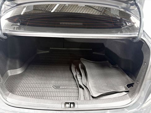 Certified 2023 Toyota Corolla SE image 9