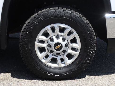 Used 2025 Chevrolet Silverado 2500 LT w/ Safety Package AWD/4WD image 39