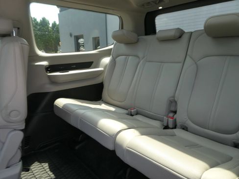 Used 2022 Jeep Wagoneer Series III w/ Premium Group I AWD/4WD image 33