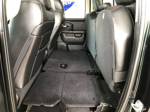 Used 2016 RAM 1500 Laramie AWD/4WD image 11