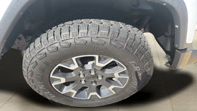 Used 2023 Jeep Wrangler Unlimited Sahara w/ Cold Weather Group AWD/4WD image 16