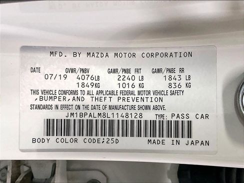 Used 2020 MAZDA MAZDA3 Hatchback image 34