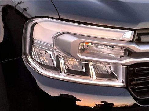 Used 2024 Ford Maverick Lariat w/ FX4 Off-Road Package image 31