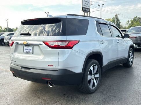 Used 2021 Chevrolet Traverse LT w/ LT Premium Package AWD/4WD image 13