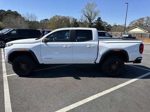 Used 2026 GMC Canyon Elevation image 9